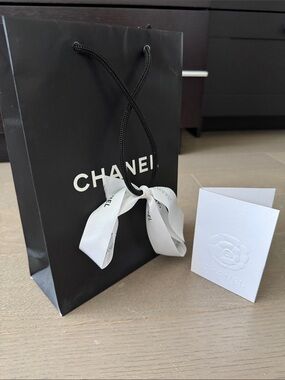 Chanel Shopping Tote Gift Bag Empty with Flower Ribbon Receipt Cover 7”x 10” x3”